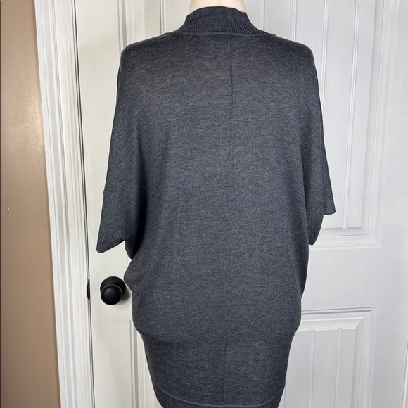 LOFT Sweater Womens M/L Charcoal Gray Open Front Batwing Shrug - Picture 6 of 11